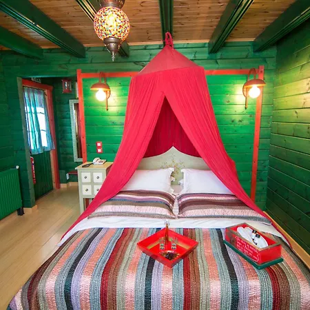 Colours' 3* Synikia Mesi Trikalon