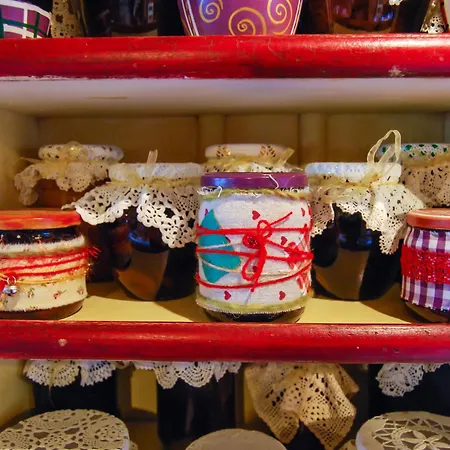 Pensión Colours' Synikia Mesi Trikalon