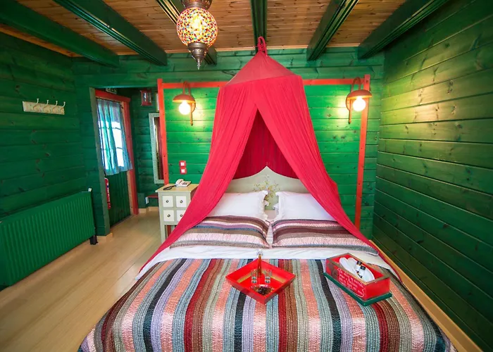 Colours' 3* Synikia Mesi Trikalon