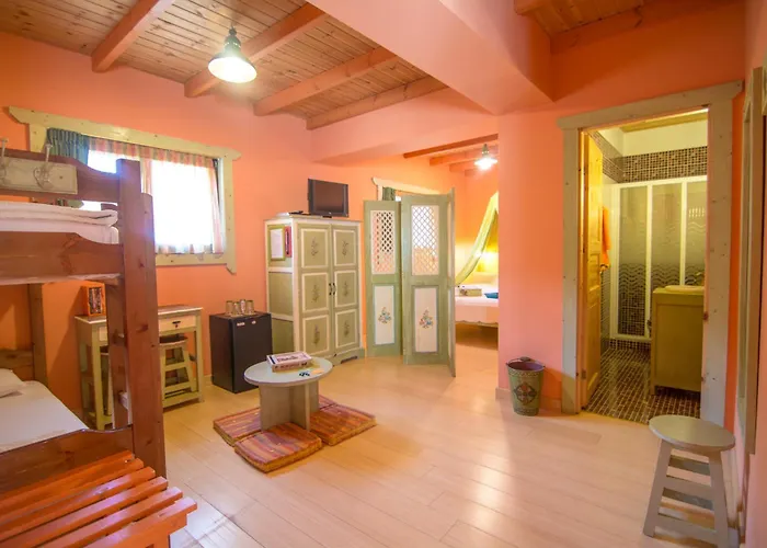 Casa de hóspedes Colours'